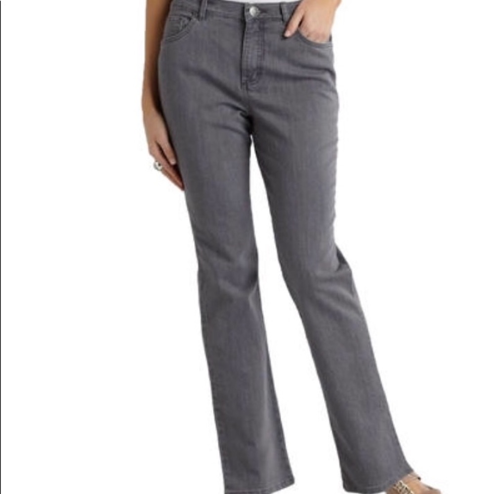 Basic Editions Classic Fit Jeans